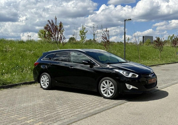 Hyundai i40 cena 35900 przebieg: 178000, rok produkcji 2013 z Gąbin małe 742